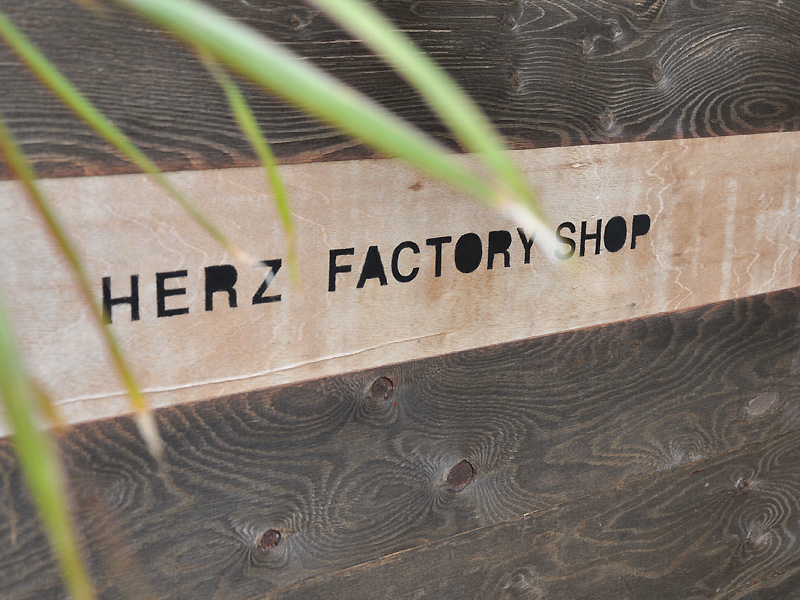FACTORY看板