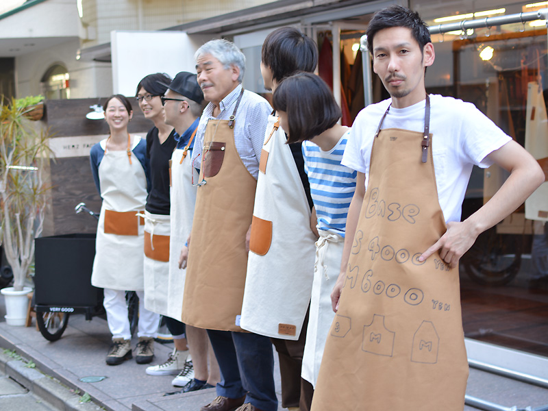 エプロン 集合