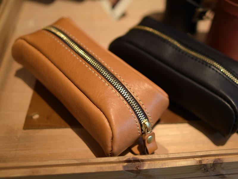 Roundish pencase