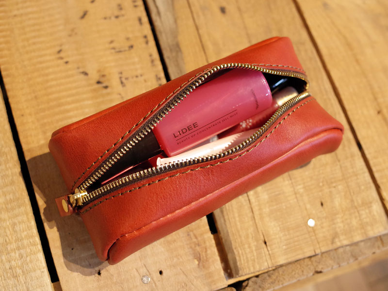 Roundish pencase 化粧ポーチ